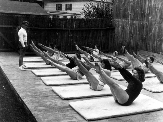 Gênio do Pilates - Você sabe tudo sobre o Mestre do Pilates e já pode dar aulas sobre quem foi Joseph Pilates. Parabéns, você é um pilateiro nato! Mas para sempre ficar por dentro do Universo do Pilates, não deixe de checar a Revista Pilates!